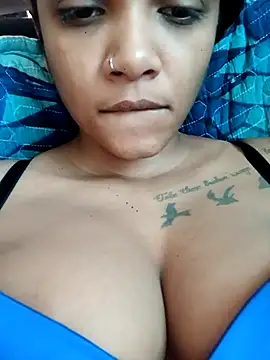 Indianqueen03 online show from 12/03/25, 10:46