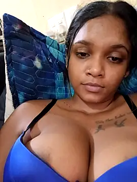 Snapshot of Indianqueen03 chatting on 02/26/26, 06:18 Indianqueen03 online show from 02/26/26, 06:18