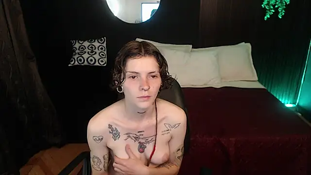 pretty cristal69 online show from 01/17/26, 01:43