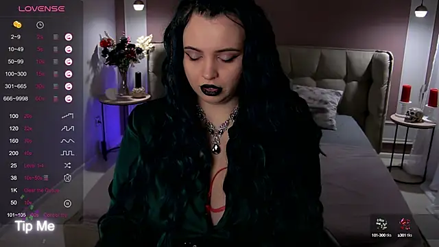 Miss Maya Mils online show from 10/06/25, 01:03