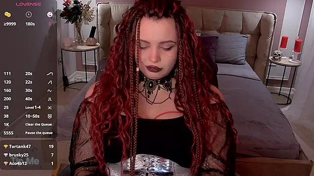 Miss Maya Mils online show from 02/03/26, 06:40