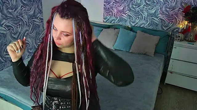 Miss Maya Mils online show from 05/19/26, 01:11