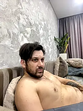 MaeltraJoy online show from 01/08/26, 06:26