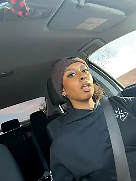 Your Paris online show from 12/20/25, 07:32