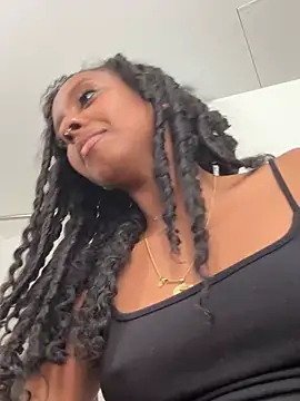 Your Paris online show from 03/10/26, 03:00