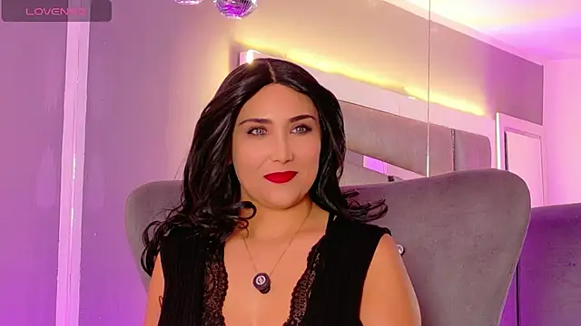 Evangeline Taylorr online show from 11/28/25, 08:44