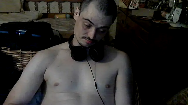 JustTylerr online show from 07/03/26, 08:54