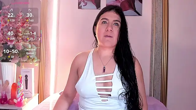 scarlet fostt  online show from 12/02/25, 12:21