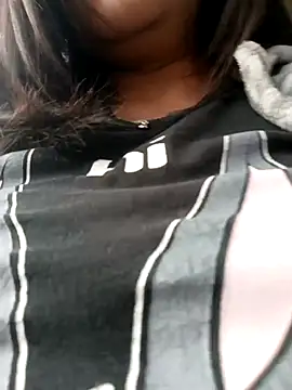 Cristal  04 online show from 10/04/25, 04:05