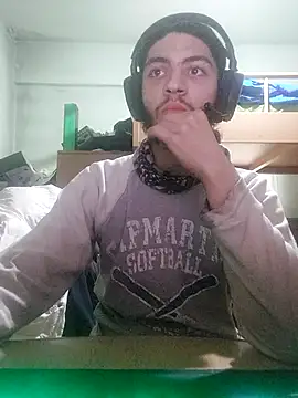 kleineid77 online show from 02/22/25, 02:08