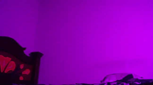 isaaclatino online show from 12/24/24, 09:17