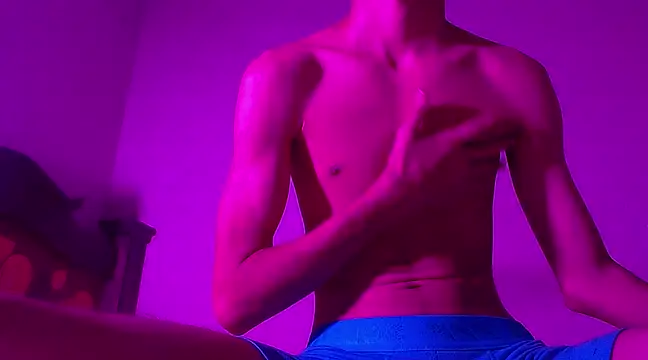 isaaclatino online show from 02/12/25, 04:23