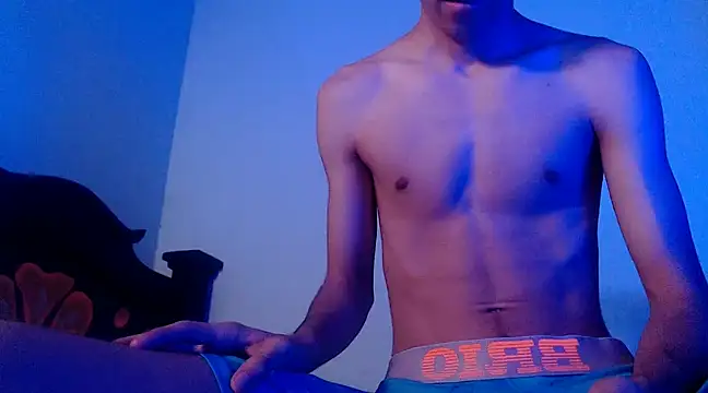 isaaclatino online show from 02/25/25, 02:36