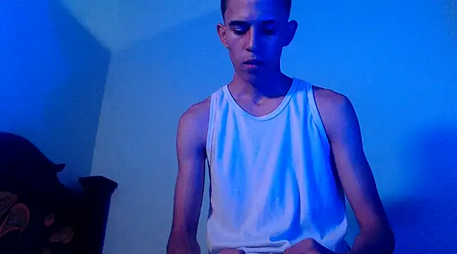 isaaclatino online show from 03/21/25, 04:17