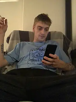 Simboxxx040 online show from 01/07/25, 11:03