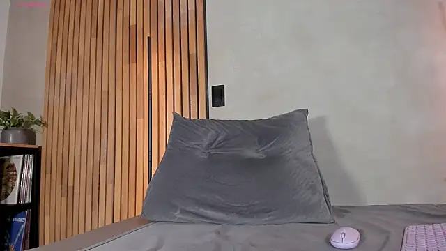 honeyhot69   online show from 01/11/26, 12:10