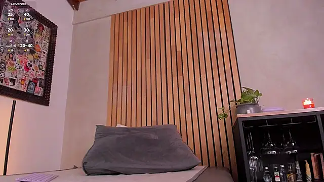 honeyhot69   online show from 04/21/26, 12:00