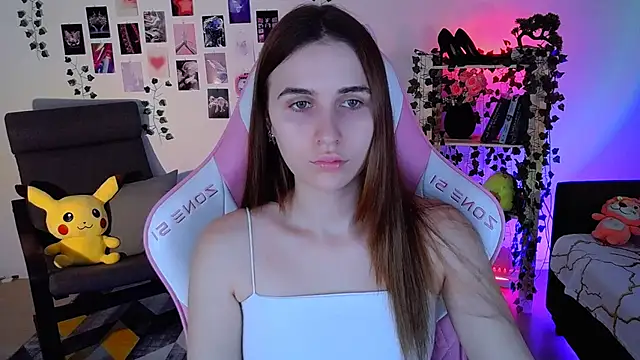 AliceCharmy online show from 12/05/24, 11:27