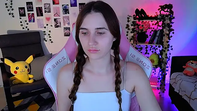 AliceCharmy online show from 12/05/24, 02:33