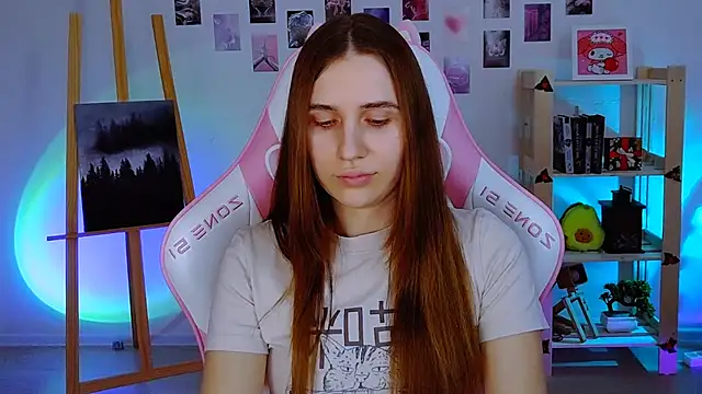 AliceCharmy online show from 01/08/25, 04:00