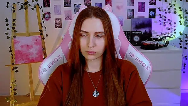 AliceCharmy online show from 01/28/25, 10:56