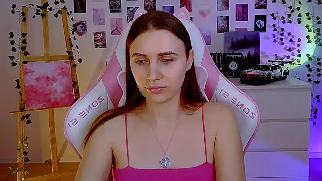 AliceCharmy online show from 01/28/25, 01:59