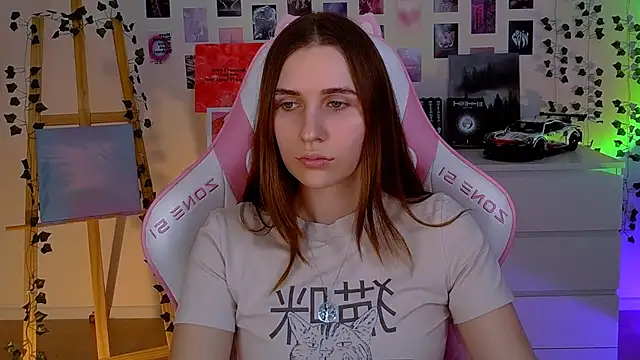 AliceCharmy online show from 02/14/25, 02:44