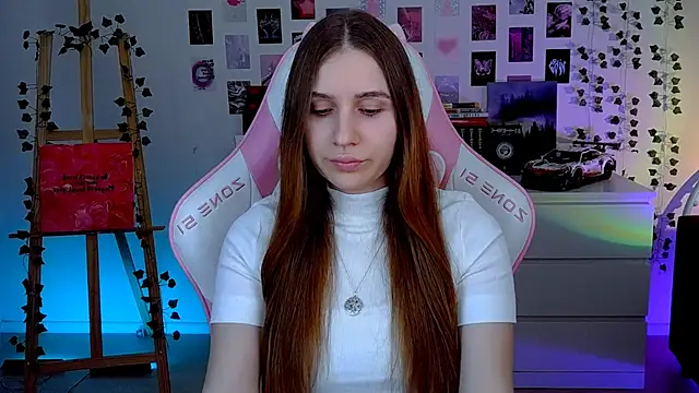 AliceCharmy online show from 09/19/25, 10:05