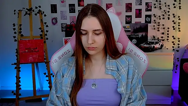 AliceCharmy online show from 10/08/25, 06:11