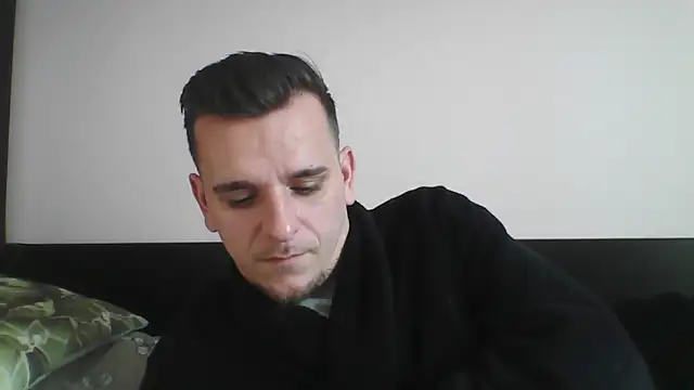 Huge cock22cm online show from 01/27/25, 10:38