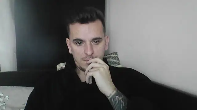 Huge cock22cm online show from 03/03/25, 10:06