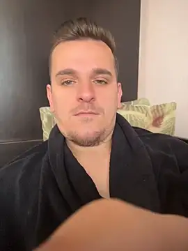 Huge cock22cm online show from 04/29/26, 06:50
