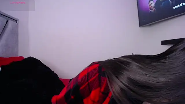 Snapshot of megan_bluee23 chatting on 10/07/25, 04:26 megan bluee23 online show from 10/07/25, 04:26