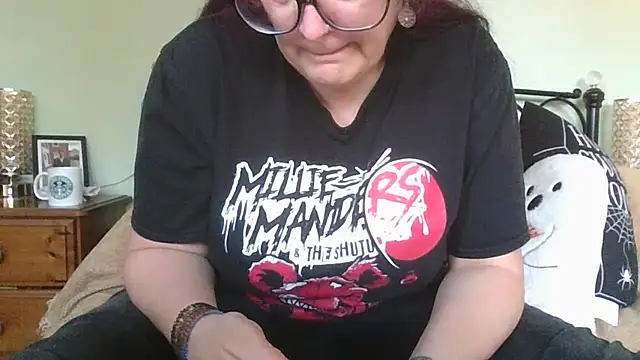 MissKisu online show from 12/02/25, 11:15