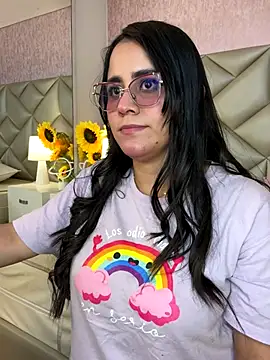 Brenda Garcia online show from 10/04/25, 07:12