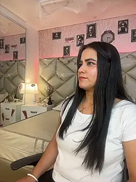 Brenda Garcia online show from 10/10/25, 08:08