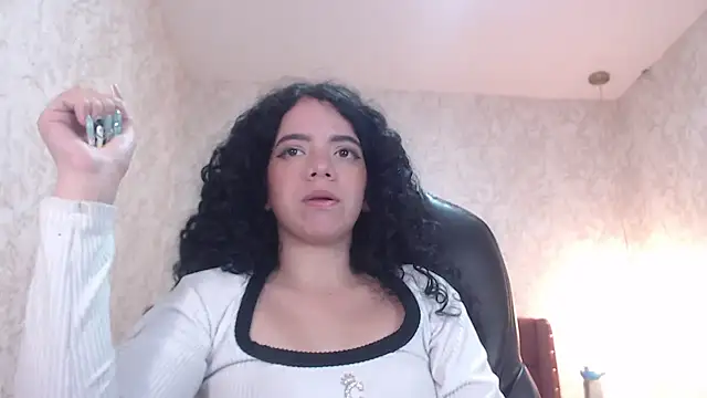 EmmaCowperr online show from 01/05/25, 09:05