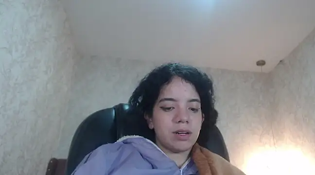 EmmaCowperr online show from 01/15/25, 07:37