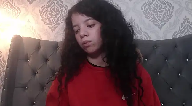 EmmaCowperr online show from 02/25/25, 04:21