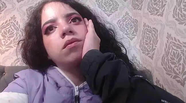 EmmaCowperr online show from 03/12/25, 05:38