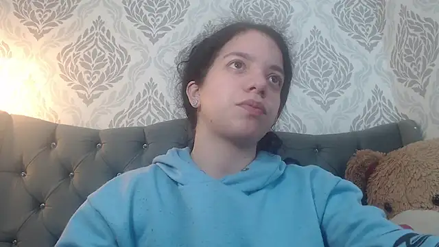 EmmaCowperr online show from 03/15/25, 08:43