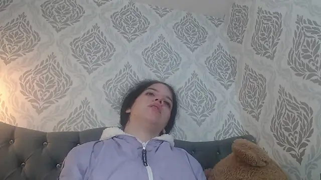 EmmaCowperr online show from 03/17/25, 11:53