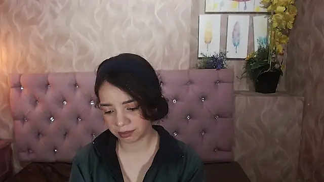 EmmaCowperr online show from 01/15/26, 05:12