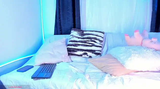 Josep Davies online show from 02/18/25, 11:19