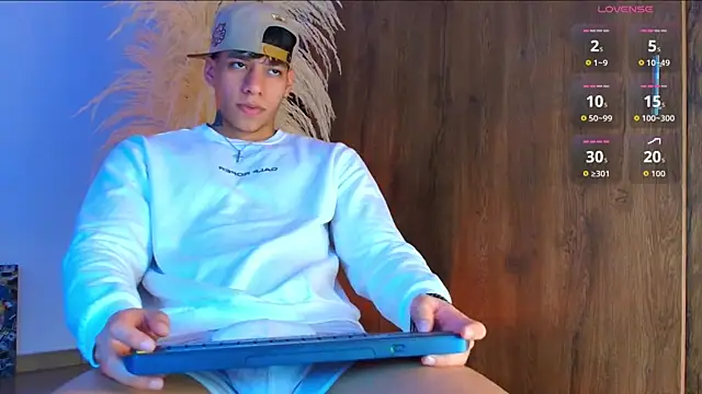 Josep Davies online show from 10/26/25, 07:42