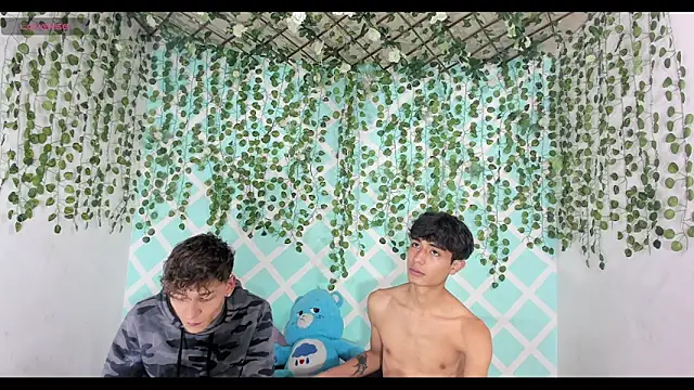 oliverhot2005 online show from 01/13/26, 01:55