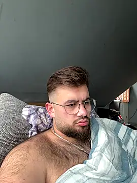 yxssxn24403 online show from 10/03/25, 09:50