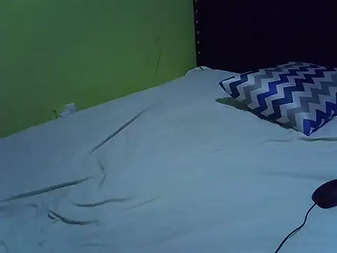 tasha-ashah online show from 09/18/25, 03:52