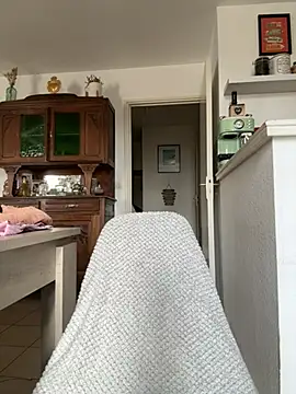 Luccreccia  online show from 03/26/26, 09:37