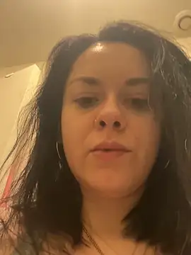 Luccreccia  online show from 03/29/26, 09:09